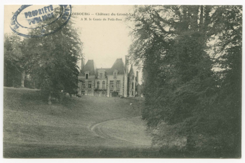 Carte postale ancienne Combourg - Château du Grand-Val - A M. le Comte du Petit-Bois.