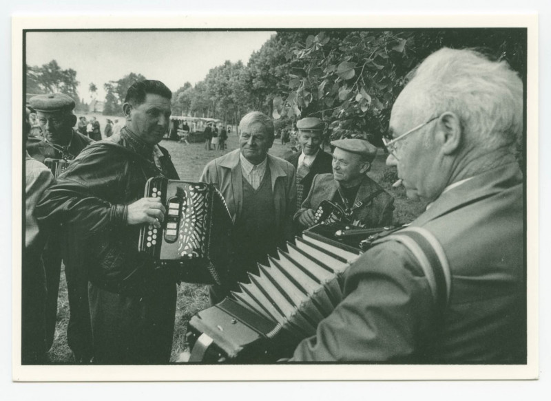Carte postale ancienne Assemblée de la Bouèze - Combourg (35) - 4 juin 1989.