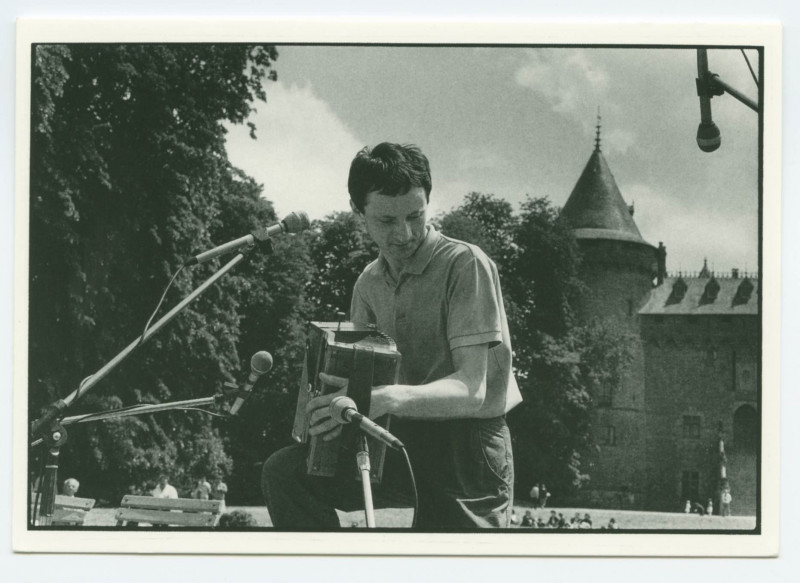 Carte postale ancienne Assemblée de la Bouèze - Combourg (35) - 4 juin 1989 - Patrick Bardoul.