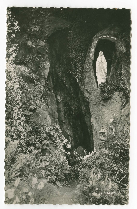 Carte postale ancienne 737 Dinard (I-et-V.) - Grotte de N.-D. de Lourdes.