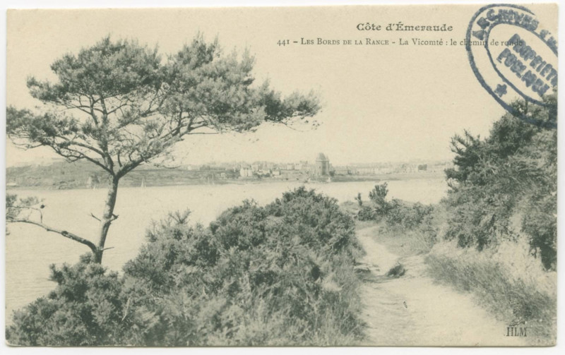 Carte postale ancienne 441 - Les Bords de la Rance - La Vicomté: le chemin de ronde.
