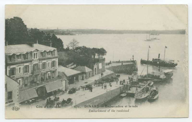 Carte postale ancienne 632. Dinard - Embarcadère et la rade. Embarkment of the roadstead.