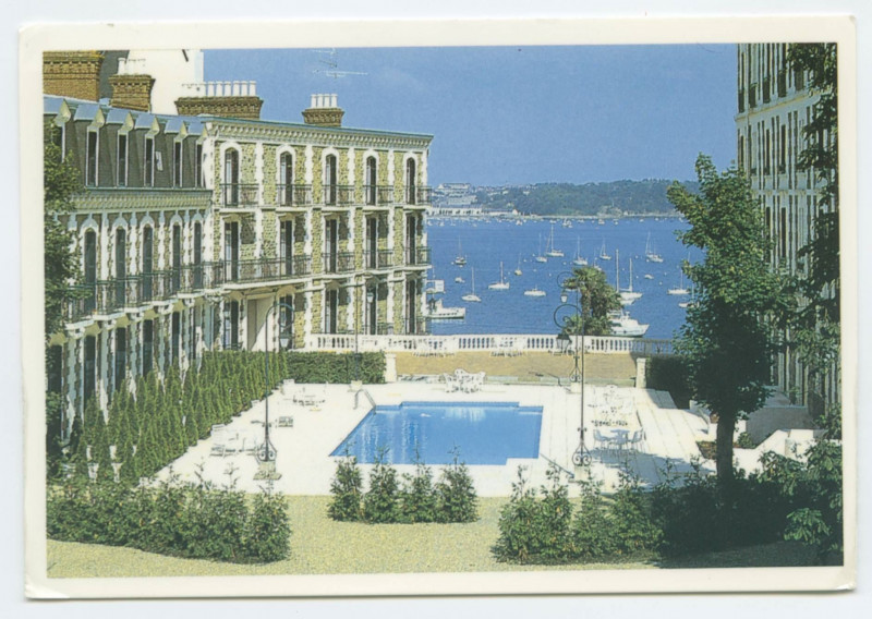 Carte postale ancienne Bretagne - Côte d'Emeraude - Le Grand Hotel.