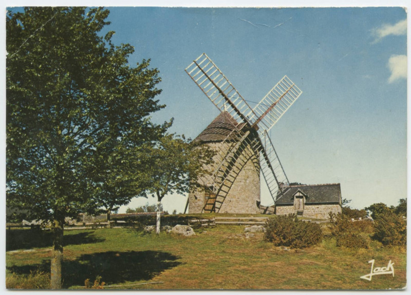 Carte postale ancienne Dol De Bretagne (I.-et-V.), Le Moulin du Mont-Dol.
Correspondance au verso, cachet de la Poste de 1977.