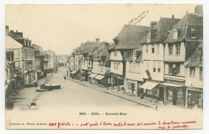 Carte postale ancienne 800. - Dol. - Grande-Rue.