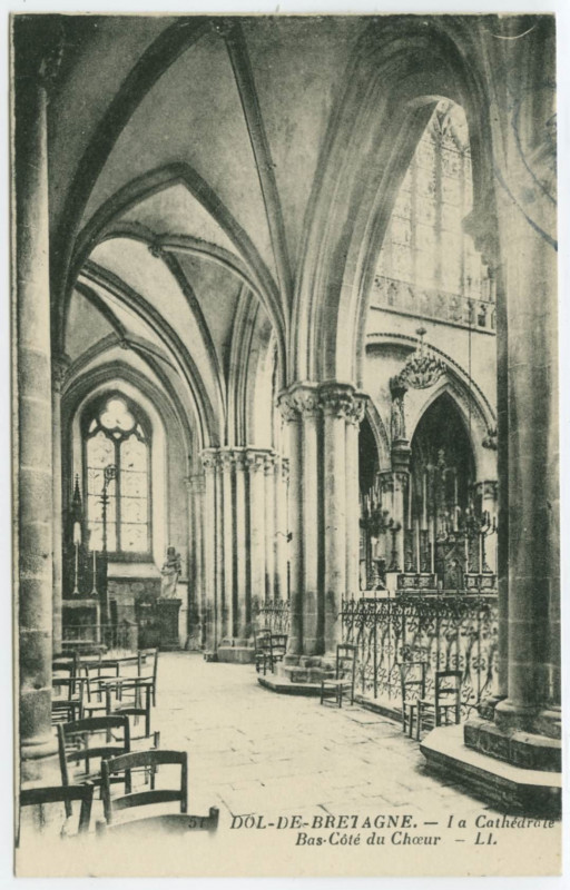 Carte postale ancienne 51  Dol-De-Bretagne. - La Cathédrale, Bas-Côté du Choeur.