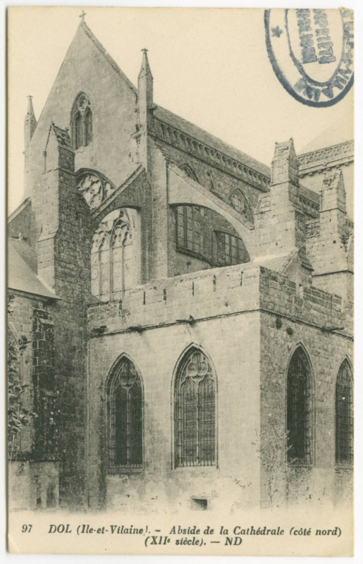 Carte postale ancienne 97  Dol (Ile-et-Vilaine). - Abside de la Cathédrale (côté nord) (XIIe siècle).
