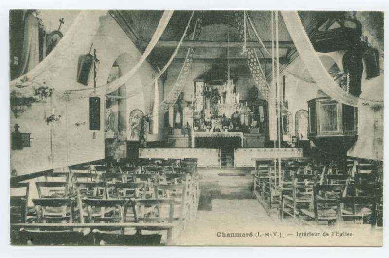 Carte postale ancienne Chaumeré (I.-et-V.). - Intérieur de l'Eglise.