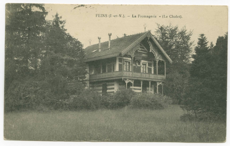 Carte postale ancienne Feins (I.-et-V.). - L'Eglise et le Monument aux Morts (1914-1918).