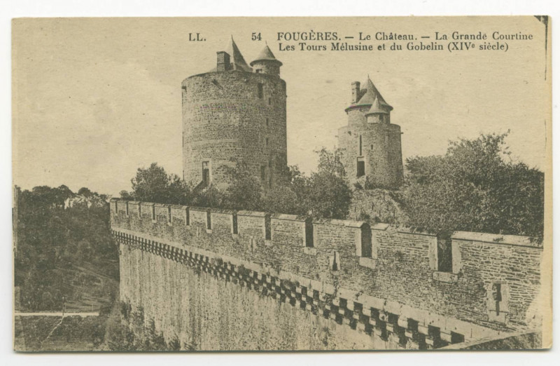 Carte postale ancienne 54 Fougeres. _ Le Château. _ La Grande Courtine - Les Tours Mélusine et du Gobelin (XIVe siècle).