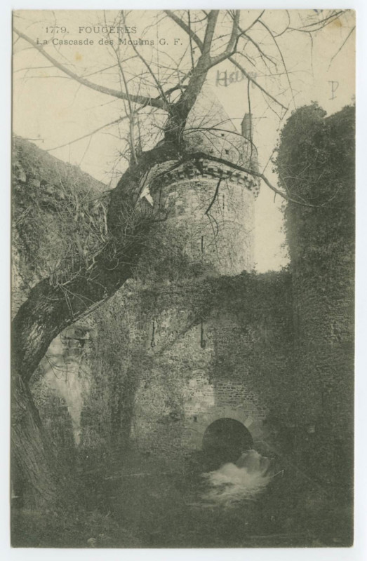 Carte postale ancienne 1779. Fougeres - La Cascade des Moulins G. F.
