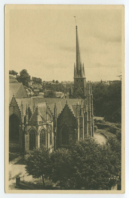 Carte postale ancienne 8 Fougeres (Ille-et-Vilaine) - L'Eglise St-Sulpice.