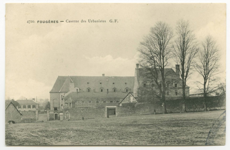 Carte postale ancienne 4720. Fougeres _ Caserne des Urbanistes G. F.