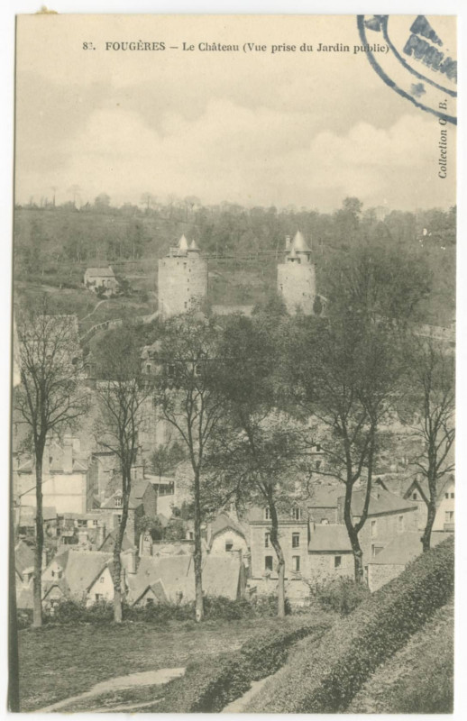 Carte postale ancienne 83. Fougeres _ Le Château (Vue prise du Jardin public).