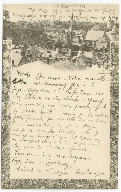 Carte postale ancienne Fougères. _ St-Sulpice, la basse ville et le château vus de la Place Leroux.