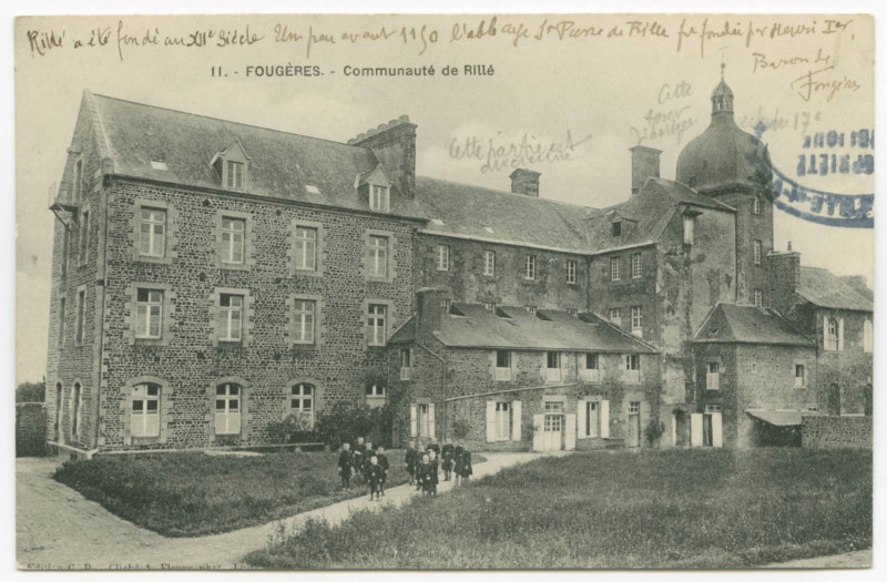 Carte postale ancienne Ii. - Fougeres. - Communauté de Rillé.