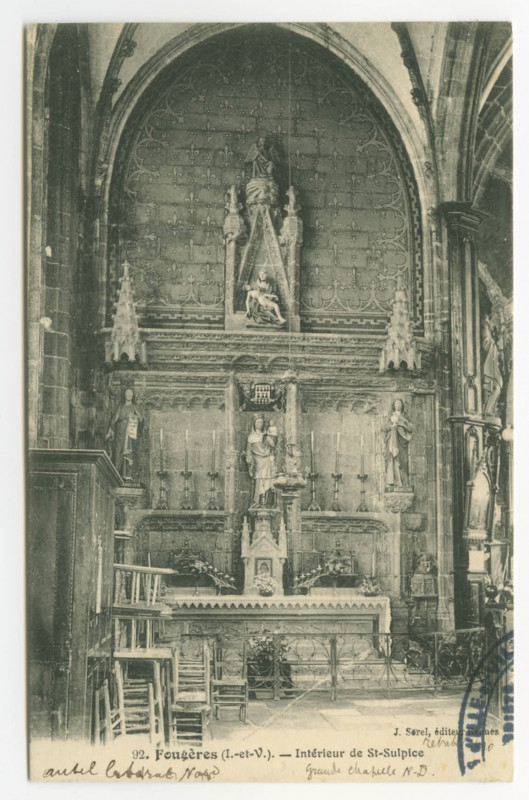 Carte postale ancienne 92. Fougères (I.-et-V.). - Intérieur de St-Sulpice.