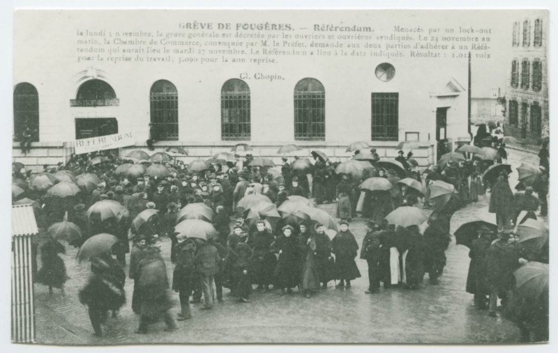 Carte postale ancienne Greve De Fougeres. - Référendum.