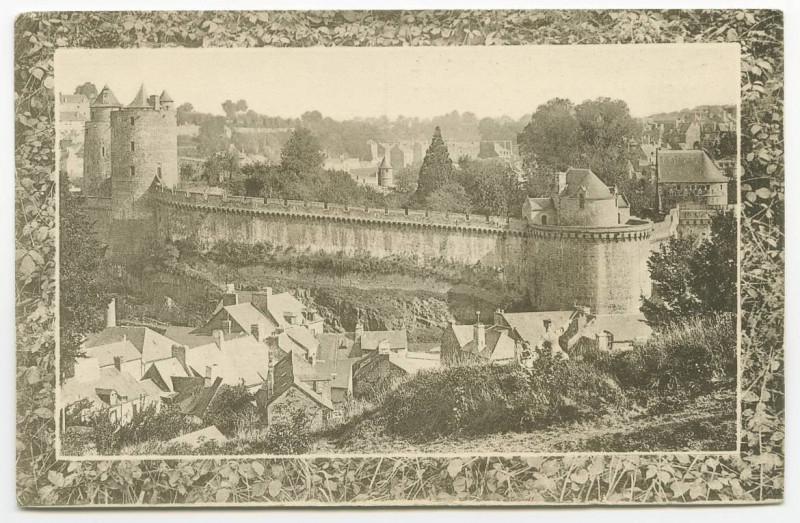 Carte postale ancienne Château de Fougères. - Façade Ouest (du XIIIe au XVe siècle).