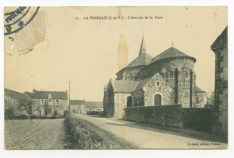 Carte postale ancienne 17. - La Fresnais (I.-et-V.). - L'Arrivée de la Gare.