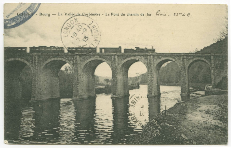 Carte postale ancienne Guipry - Bourg - La Vallée de Corbinière - Le Pont du chemin de fer.