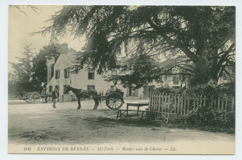 Carte postale ancienne 190 Environs De Rennes. _ Mi-Forêt. _ Rendez vous de Chasse.