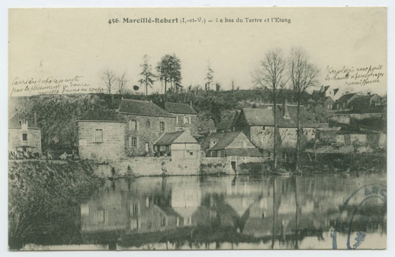 Carte postale ancienne 456. Marcillé-Robert (I.-et-V.) _ Le bas du Tertre et l'Etang.