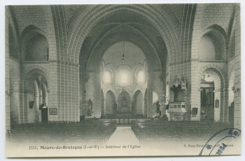 Carte postale ancienne 2151. Maure-de-Bretagne (I.-et-V.) _ Intérieur de l'Eglise.