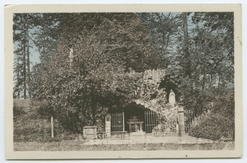 Carte postale ancienne 7 - Meillac (I.-et-V.) - La Grotte.