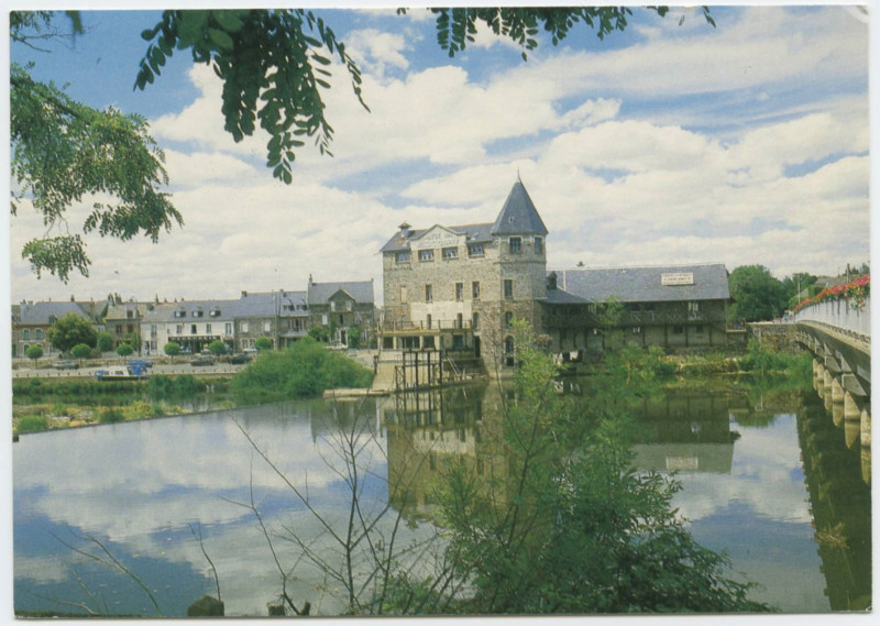 Carte postale ancienne Messac (I.-et-V.) - Le vieux moulin
