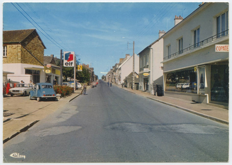 Carte postale ancienne MESSAc-Guipry (I.-et-V.) Rue de la gare