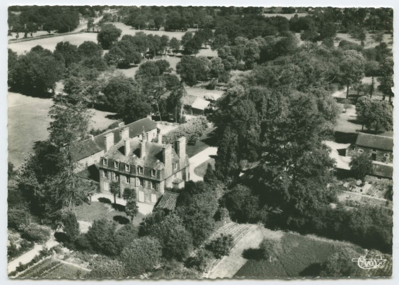 Carte postale ancienne Mezieres-sur-Couesnon (I.-et-V.) 152-67 A - Le Château dela Scardais