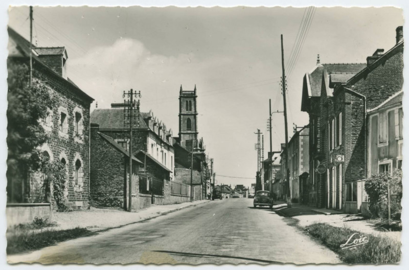 Carte postale ancienne 10- Montauban-de-Bretagne  Rue de la Gare
