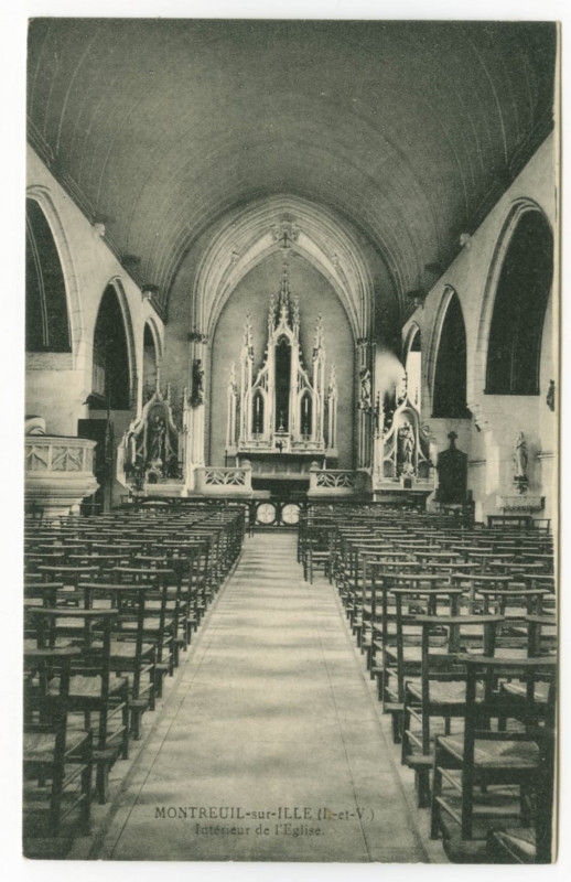 Carte postale ancienne Montreuil-sur-Ille (I.-et-V.)  Intérieur de l'Eglise.