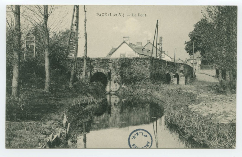 Carte postale ancienne Pace (I.-et-V.) - Le Pont.