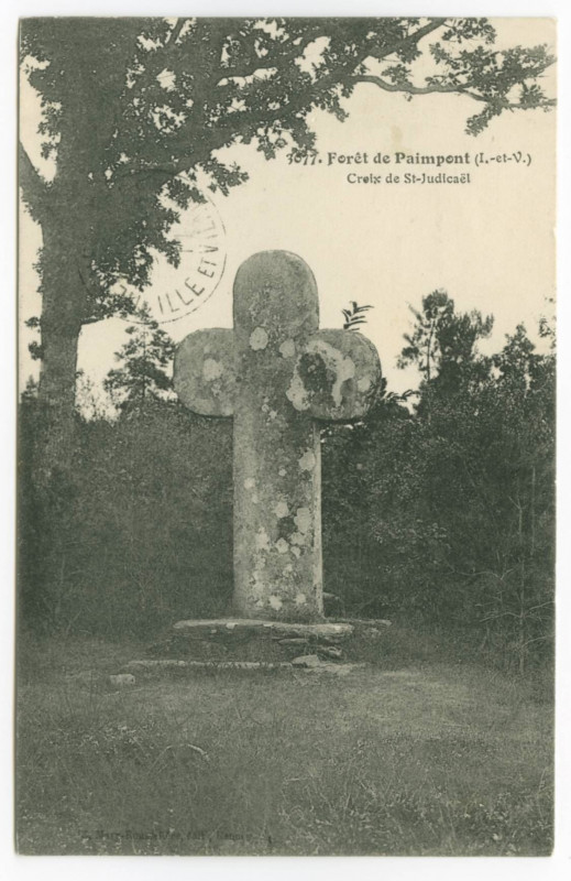 Carte postale ancienne 3077. Forêt de Paimpont (I.-et-V.). Croix de St-Judicaël.