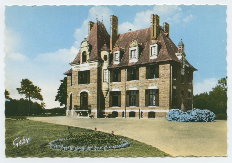 Carte postale ancienne Paimpont (I.-et-V.), Le Château du Pas du Houx.