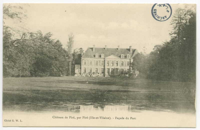 Carte postale ancienne Château de Piré, par Piré (Ille-et-Vilaine). - Façade du Parc.