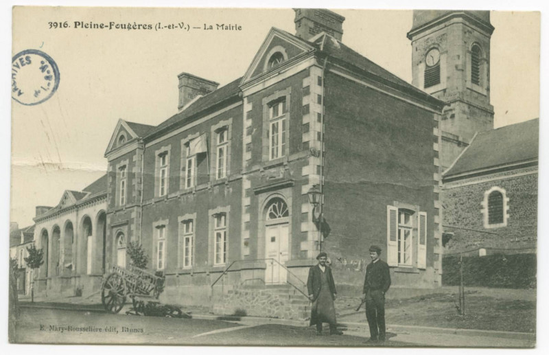 Carte postale ancienne 3916. Pleine-Fougères (I.-et-V.) - La Mairie.