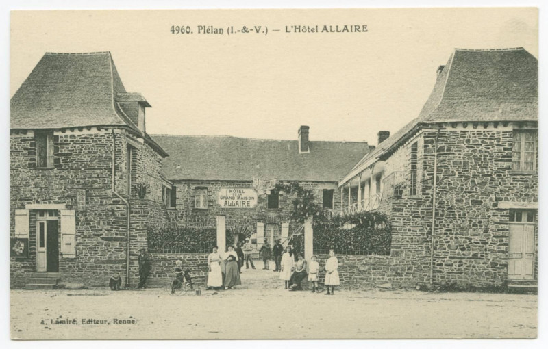 Carte postale ancienne 4960. Plélan (I.-&-V.) - L'Hôtel Allaire.