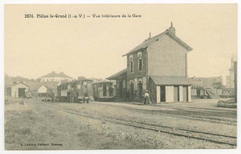 Carte postale ancienne 2876. Plélan-le-Grand (I.-&-V.) - Vue intérieure de la Gare.