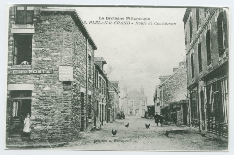 Carte postale ancienne 8818. Plelan-le-Grand - Route de Couëdonan.