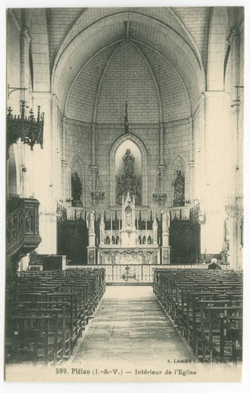 Carte postale ancienne 599. Plélan (I.-&-V.) - Intérieur de l'Eglise.
