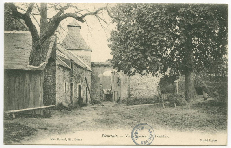 Carte postale ancienne Pleurtuit - Vieux château du Pontphily .