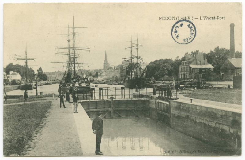 Carte postale ancienne Redon (I.-et-V.) - L'Avant-port