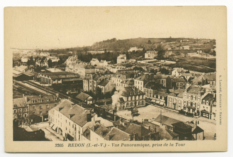 Carte postale ancienne 3205 Redon (I.-et-V.) - Vue Panoramique, prise de la Tour