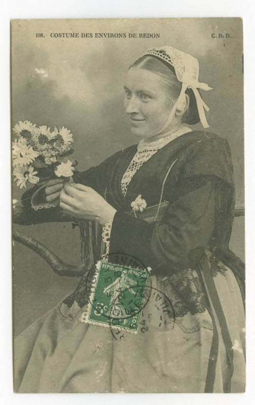 Carte postale ancienne 108. Costume Des Environs De Redon