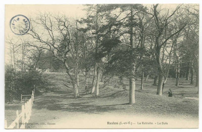 Carte postale ancienne Redon (I.-et-V.) - La Retraite - Le Bois