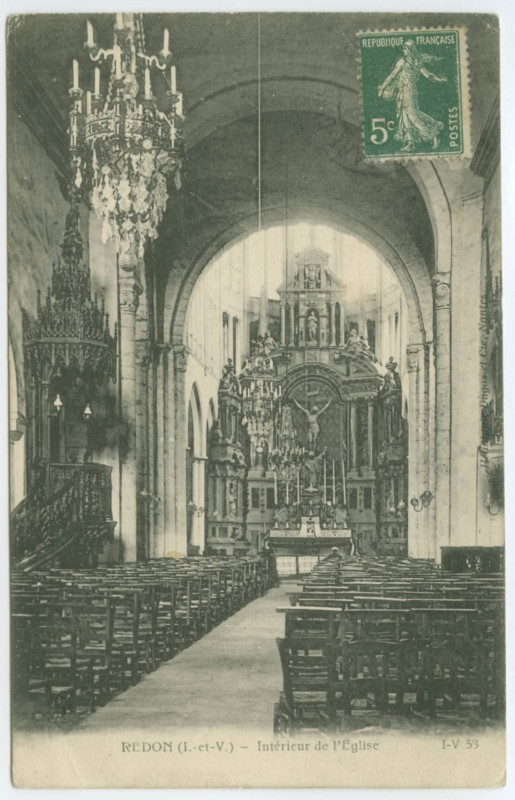 Carte postale ancienne Redon (I.etV.). - Intérieur de l'Eglise