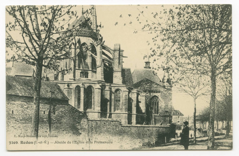 Carte postale ancienne 3209. Redon (I.etV.). - Abside de l'église et la promenade